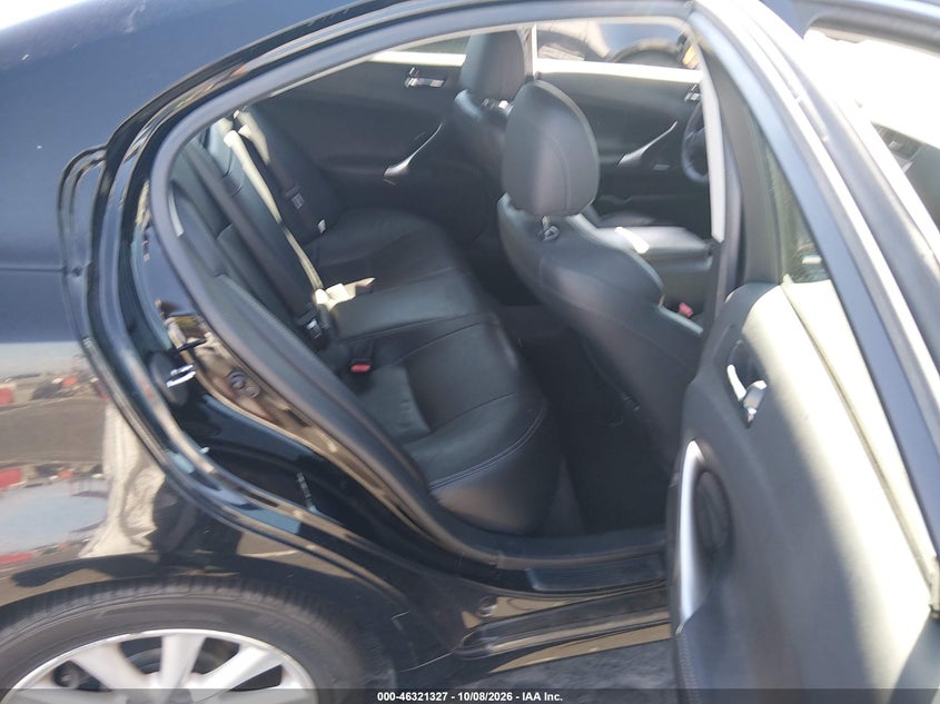 2009 LEXUS IS 250 · Фото 8