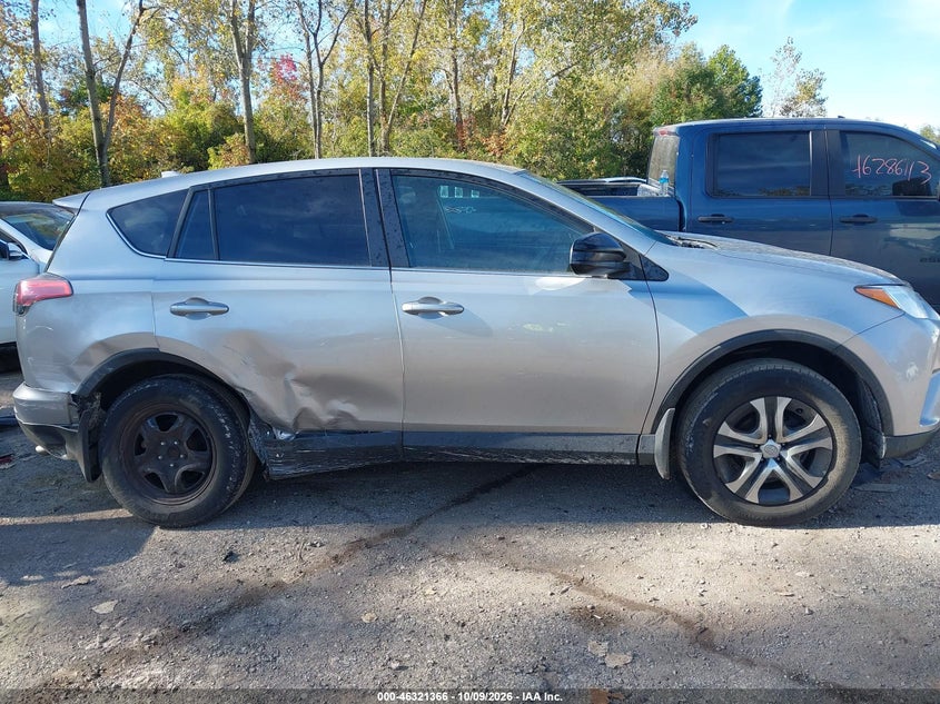 TOYOTA RAV4 - zdjęcie 14