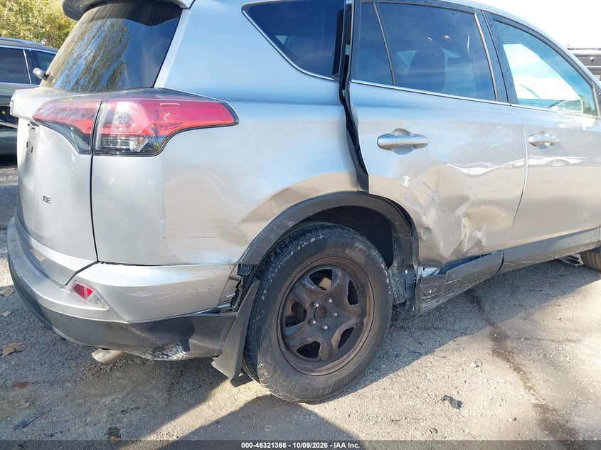 TOYOTA RAV4 - zdjęcie 18