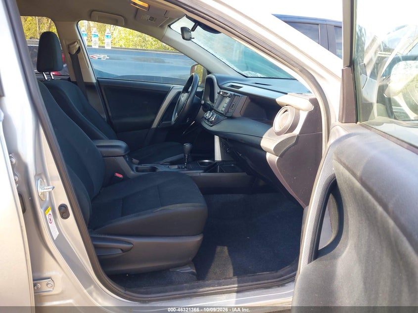 TOYOTA RAV4 - zdjęcie 5