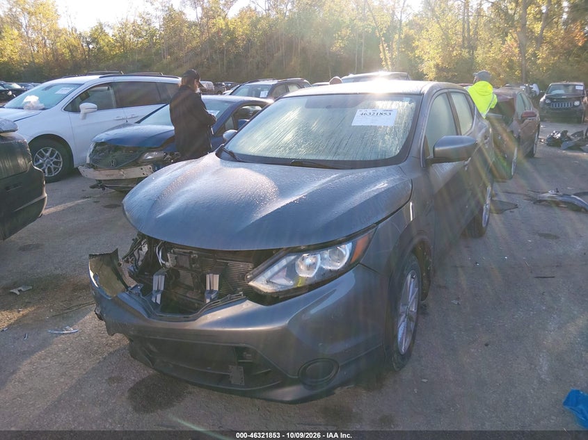 Vin: jn1bj1crxkw629399, lot: 46822101, nissan rogue sport s 20192