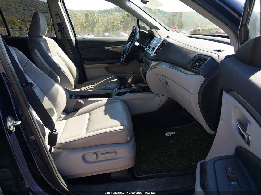 2017 HONDA RIDGELINE RTL · Фото 5