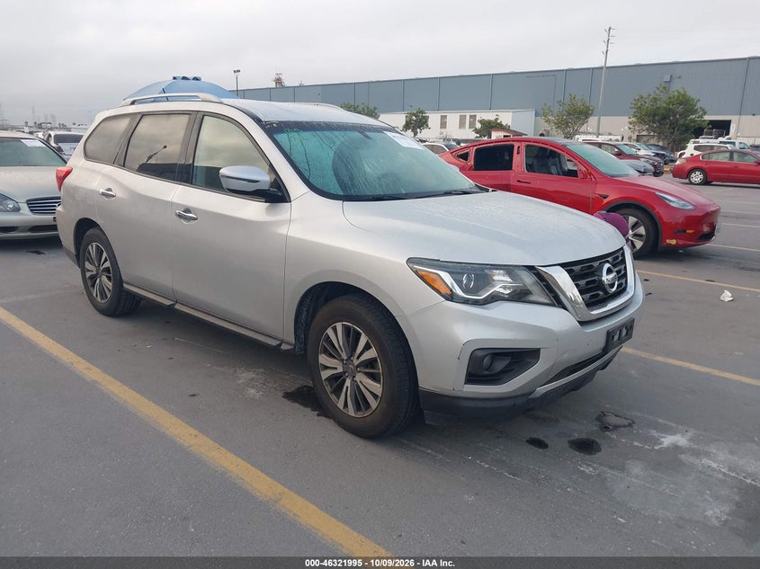 Vin: 5n1dr2mn1hc679792, lot: 46822243, nissan pathfinder sv 20171
