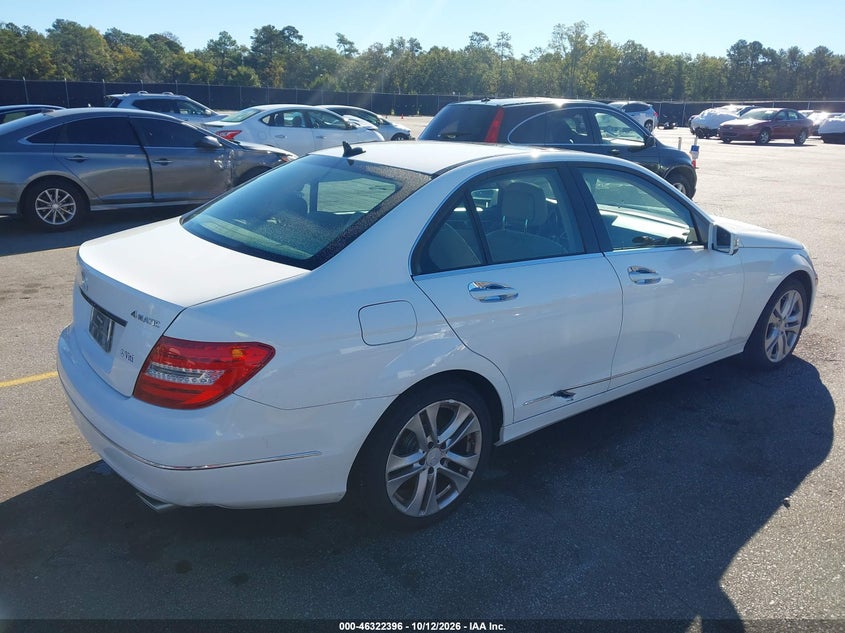 Vin: wddgf8abxeg166073, lot: 46822644, mercedes-benz c 300 luxury 4matic 20144