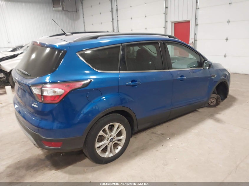 Vin: 1fmcu9gd2hud66783, lot: 46822684, ford escape se 20174