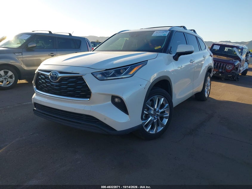 TOYOTA HIGHLANDER