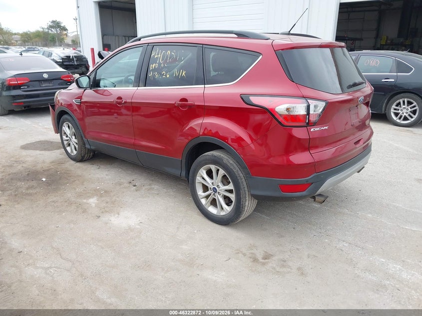Vin: 1fmcu9gd8huc61178, lot: 46823120, ford escape se 20173