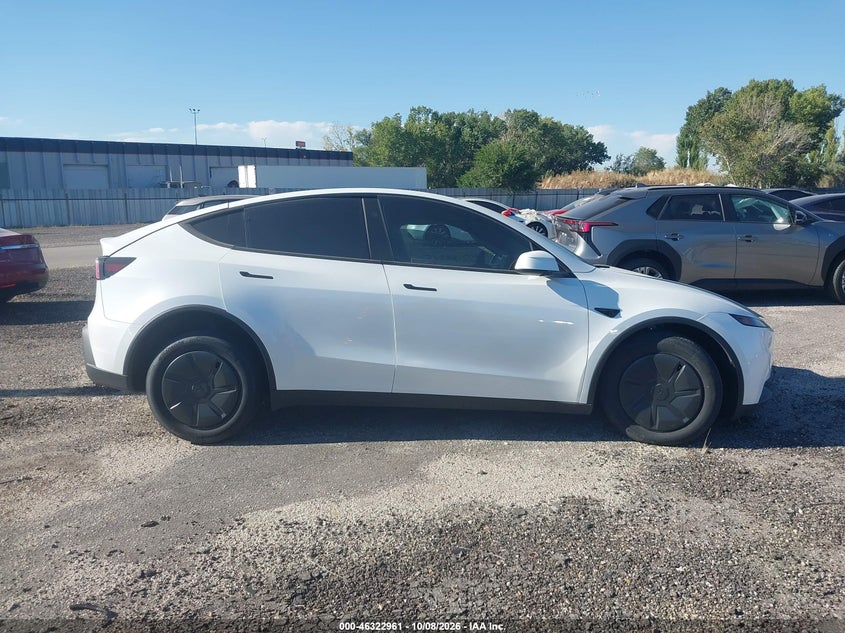 TESLA MODEL Y 2026 VIN 7SAYGDEEXTA662135