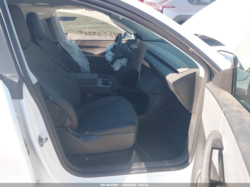 TESLA MODEL Y 2026 VIN 7SAYGDEEXTA662135