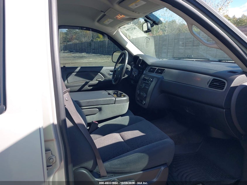 CHEVROLET TAHOE 2008 VIN 1GNFK13098J179884