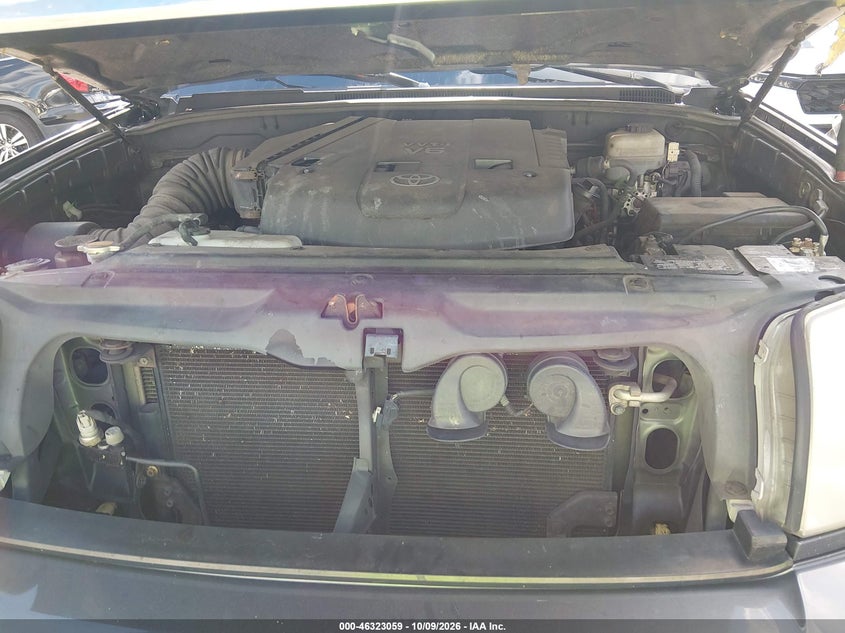 2005 TOYOTA 4RUNNER SR5 V6 · Фото 10