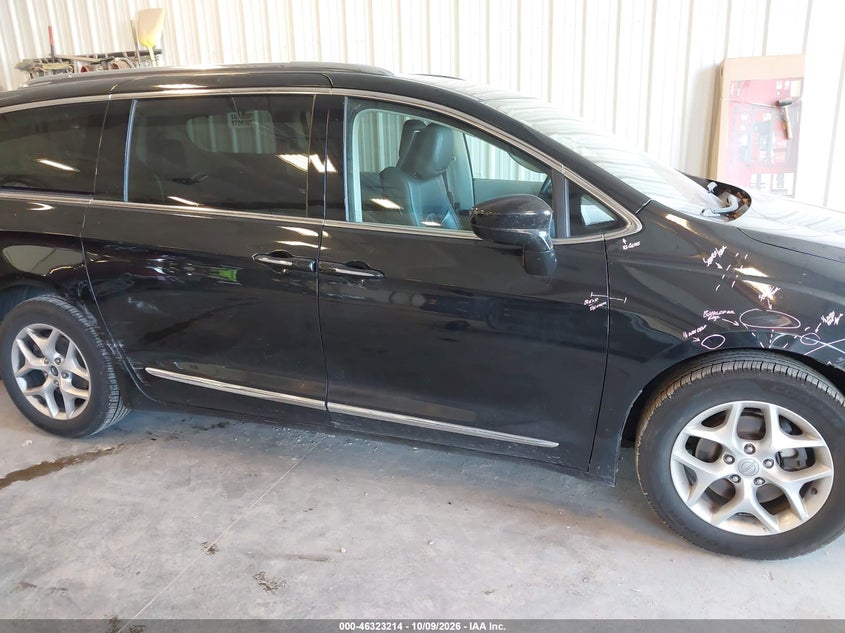 CHRYSLER PACIFICA - zdjęcie 13