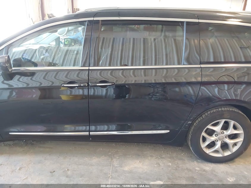 CHRYSLER PACIFICA - zdjęcie 14