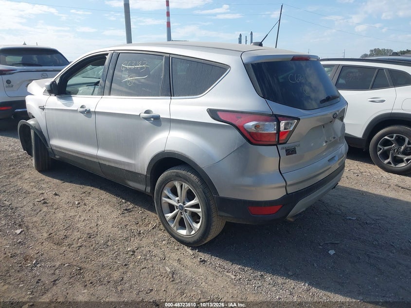 Vin: 1fmcu0gd6huc63183, lot: 46823758, ford escape se 20173