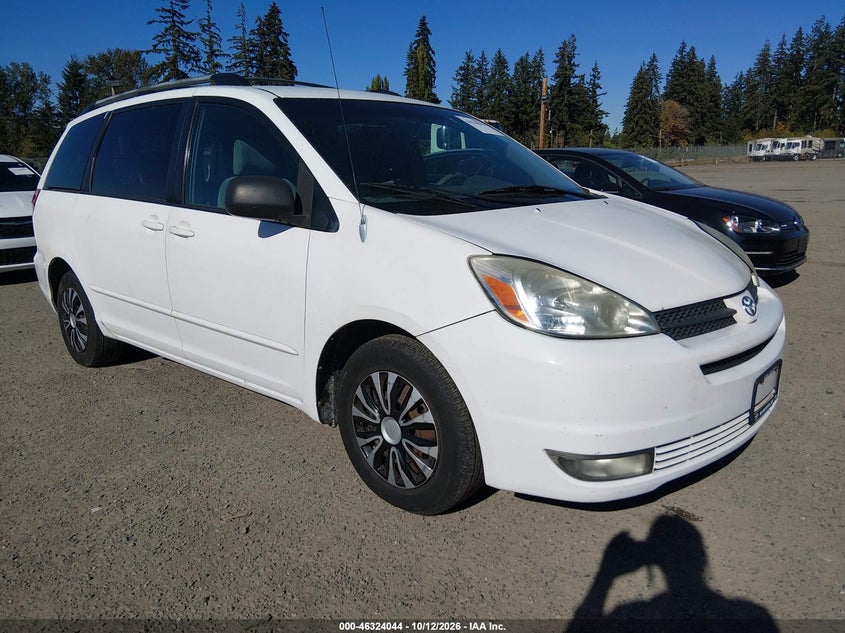 2004 TOYOTA SIENNA LE