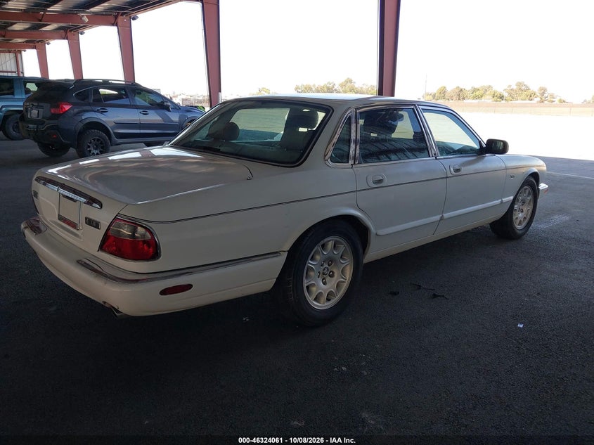 JAGUAR XJ8 1998 VIN SAJHX1247WC820072