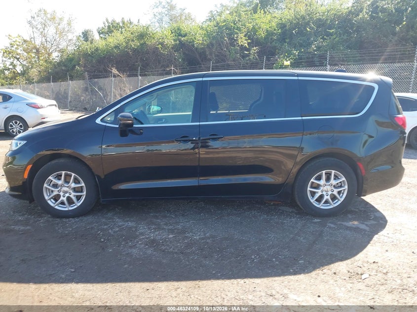 CHRYSLER PACIFICA - zdjęcie 15