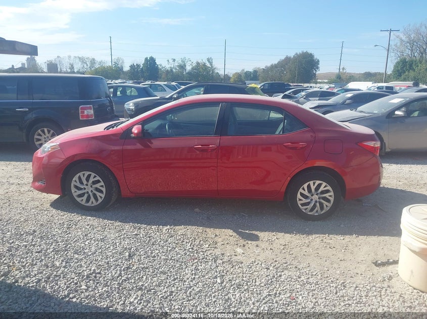 TOYOTA COROLLA - zdjęcie 14
