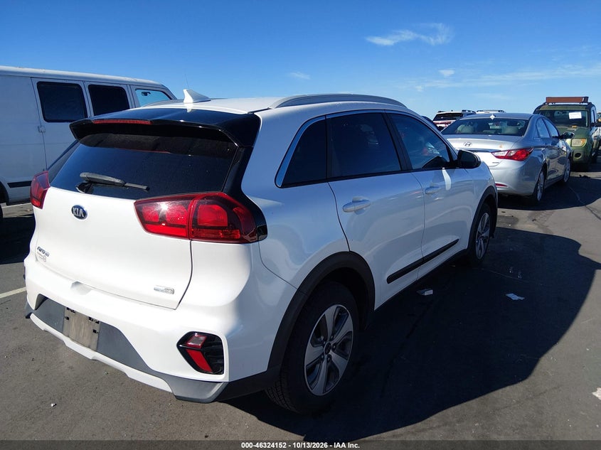 Vin: kndcb3lc8m5471496, lot: 46824405, kia niro lx 20214