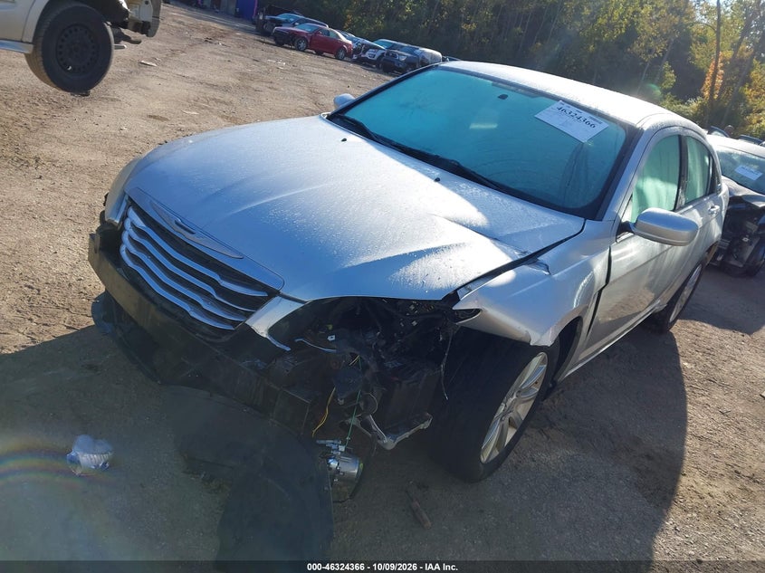 Vin: 1c3bc1fb3bn511808, lot: 46824619, chrysler 200 touring 20112