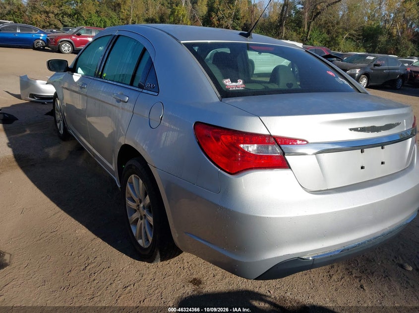 Vin: 1c3bc1fb3bn511808, lot: 46824619, chrysler 200 touring 20113
