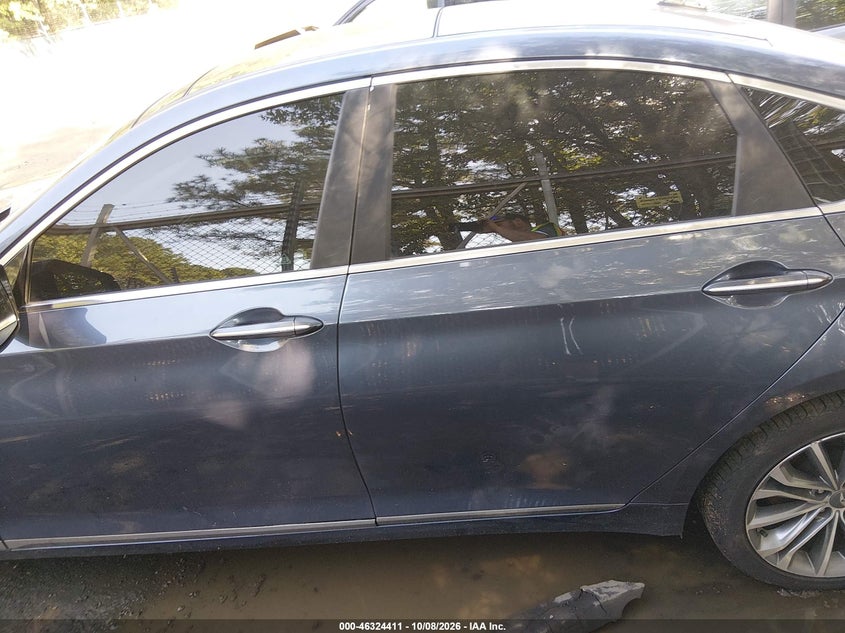 2016 HYUNDAI GENESIS 3.8 · Photo 14
