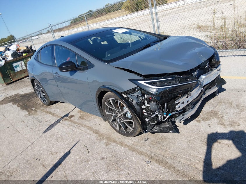 TOYOTA PRIUS PLUG-IN HYBRID - zdjęcie 1