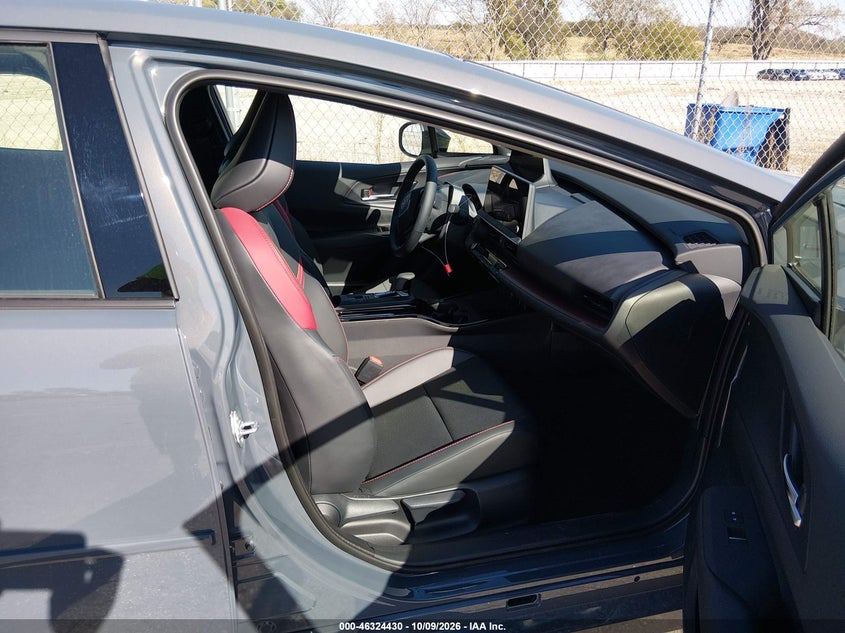 TOYOTA PRIUS PLUG-IN HYBRID - zdjęcie 5