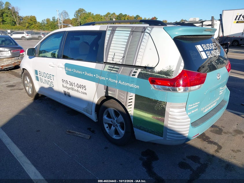 Vin: 5tdkk3dc9bs147572, lot: 46824696, toyota sienna le v6 20113