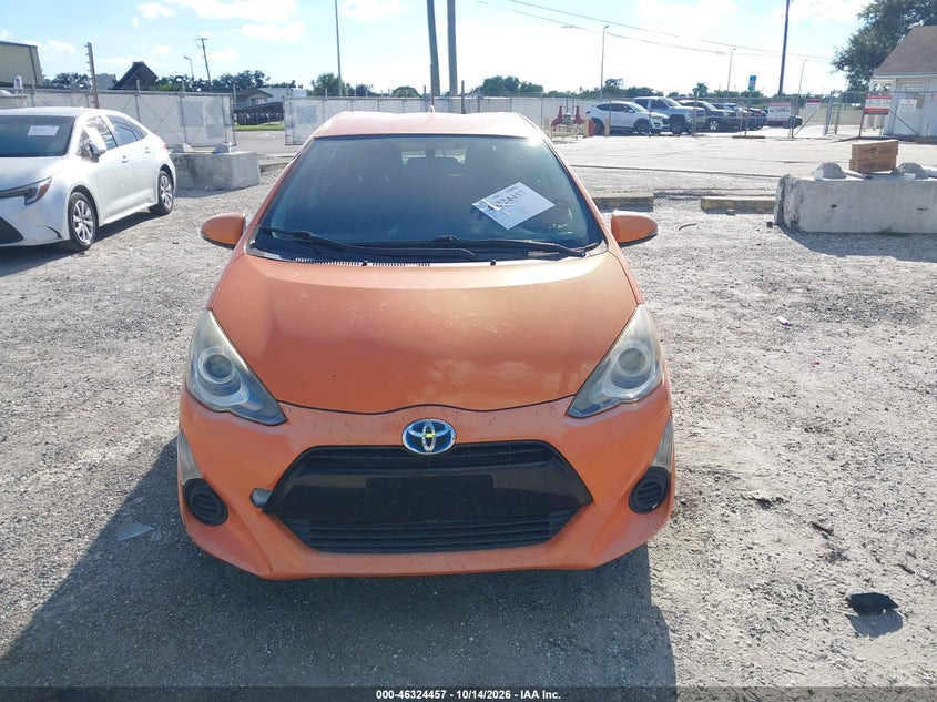 TOYOTA PRIUS C - zdjęcie 11