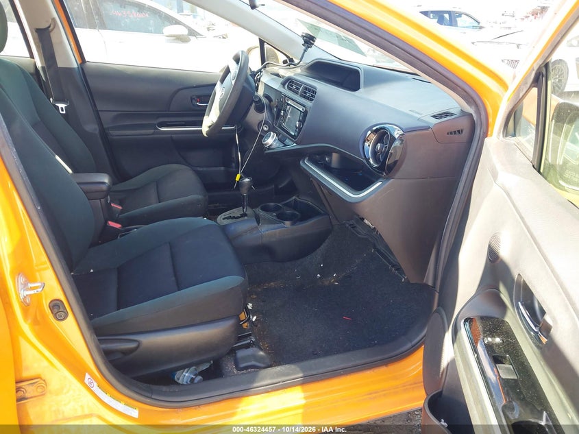 TOYOTA PRIUS C - zdjęcie 5