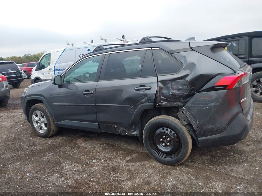 TOYOTA RAV4 - zdjęcie 15