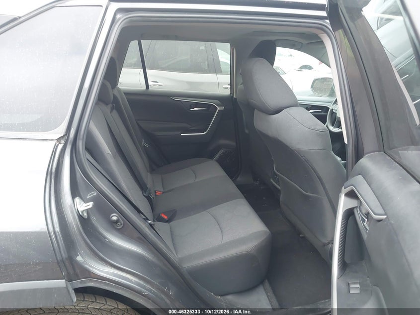TOYOTA RAV4 - zdjęcie 8