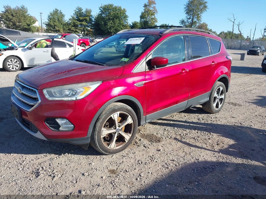 Vin: 1fmcu9g98hud98827, lot: 46825871, ford escape se 20172