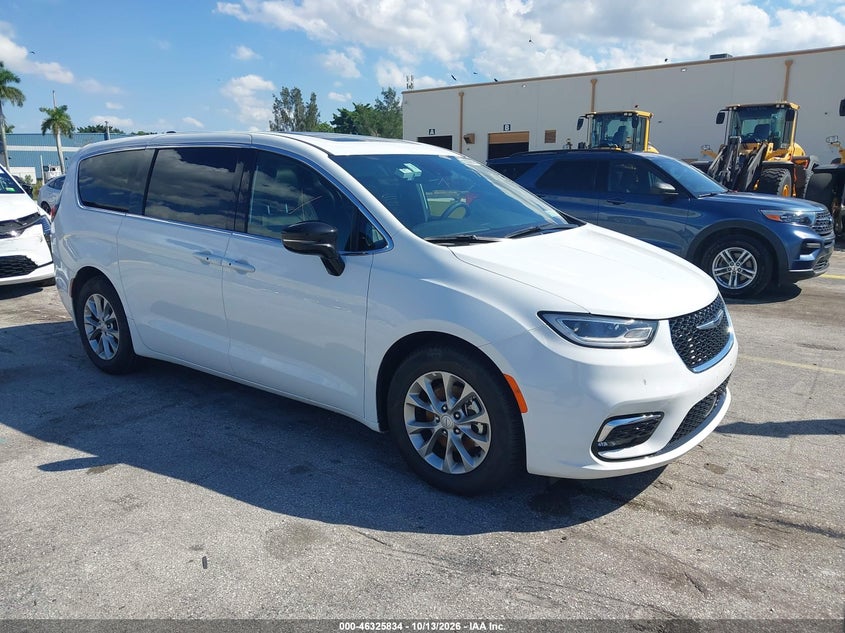 Vin: 2c4rc1gg2tr177697, lot: 46826087, chrysler pacifica limited 2026 img_1
