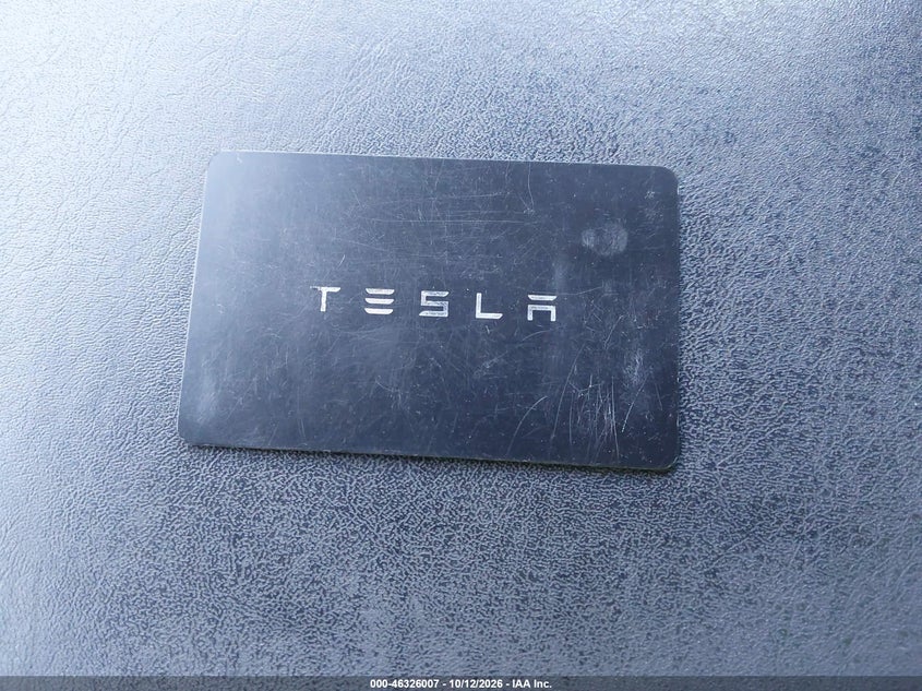 TESLA MODEL 3 - zdjęcie 11