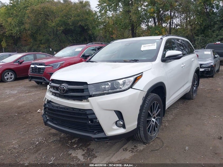 Vin: 5tdjzrfh8hs401767, lot: 46826408, toyota highlander se 20172