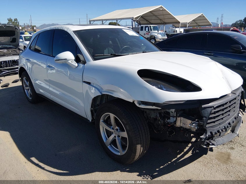 2022 PORSCHE MACAN