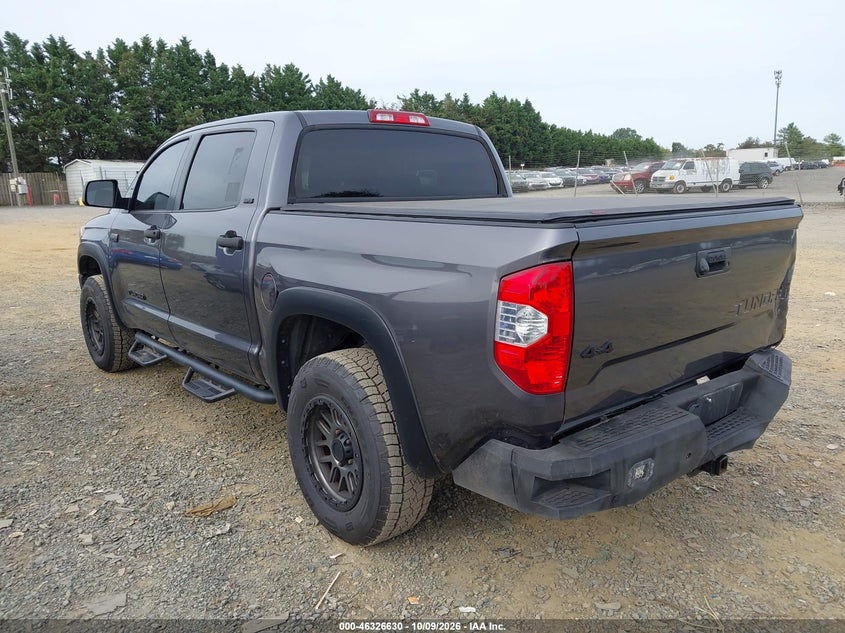 TOYOTA TUNDRA - zdjęcie 3