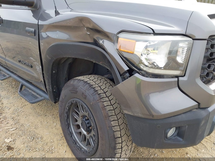 TOYOTA TUNDRA - zdjęcie 6