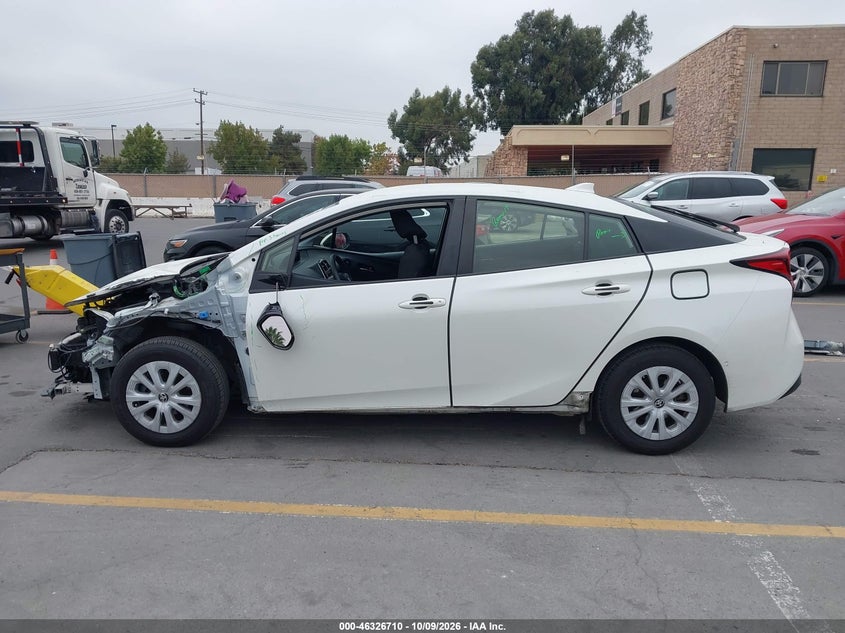 TOYOTA PRIUS - zdjęcie 15