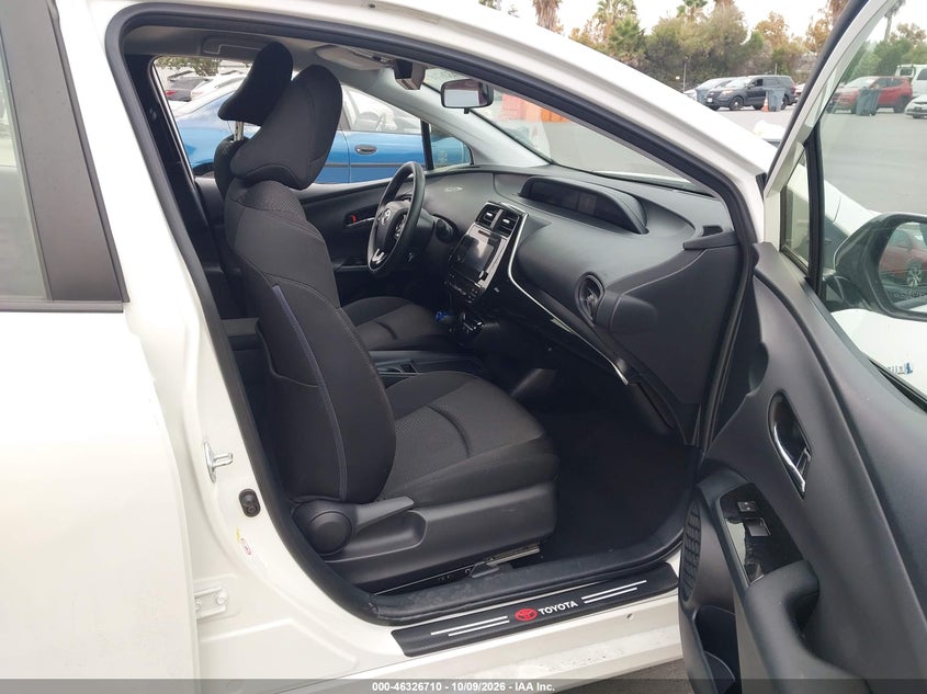 TOYOTA PRIUS - zdjęcie 5