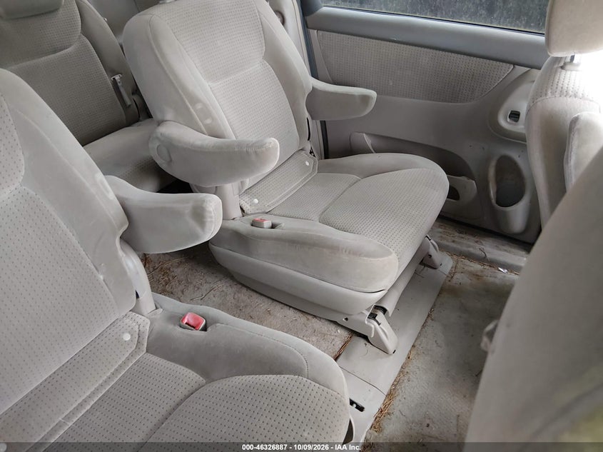 TOYOTA SIENNA 2006 VIN 5TDZA23C76S389554