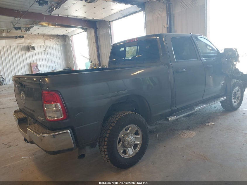Vin: 3c6ur5cl7lg101795, lot: 46827252, ram 2500 tradesman  4x4 6'4 box 20204