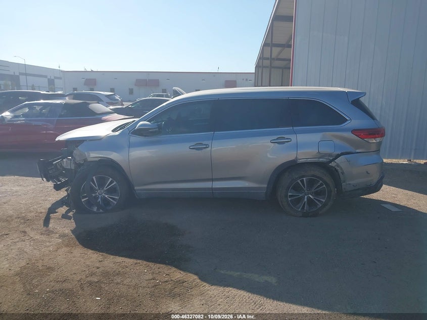 TOYOTA HIGHLANDER - zdjęcie 14