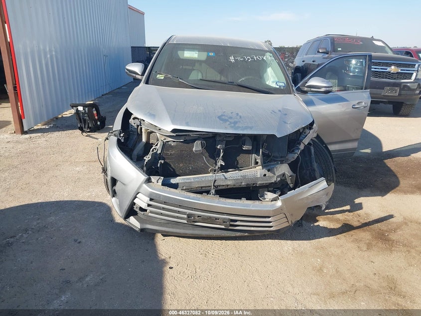 TOYOTA HIGHLANDER - zdjęcie 6