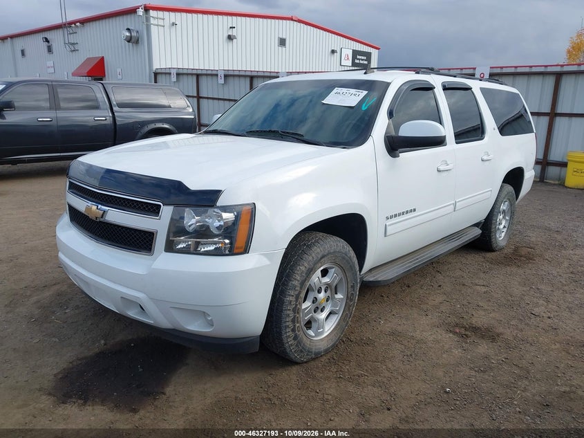 2010 Chevrolet Suburban 1500 Lt1, Right Side, IAAI, VIN 1GNUKJE33AR126586 — photo 2