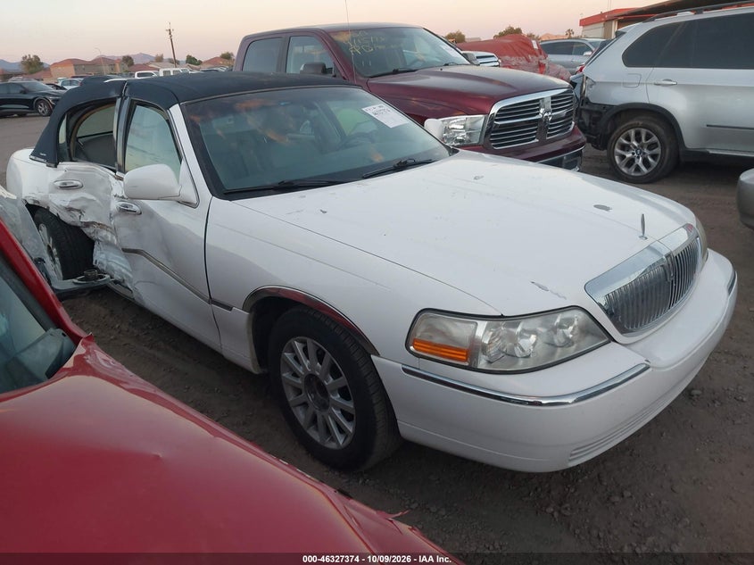 2006 LINCOLN TOWN CAR SIGNATURE