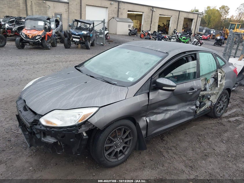 2014 FORD FOCUS SE · Фото 2