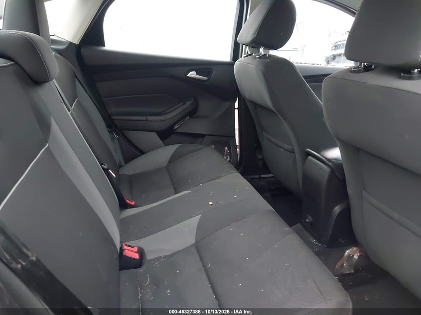 2014 FORD FOCUS SE · Фото 8